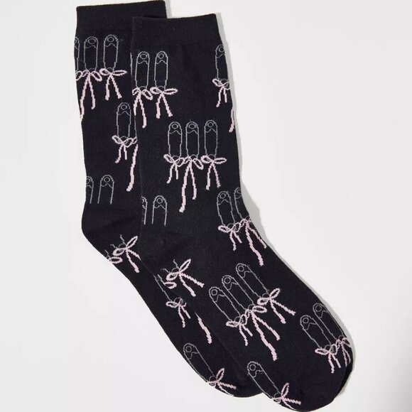 NWT Urban Outfitters Ballet Slipper Black Crew Socks - Picture 1 of 5